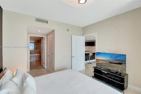 Copropriété à vendre à Sunny Isles Beach, Floride: 1 chambre, 80.08 m2 № 1939467 - photo 13