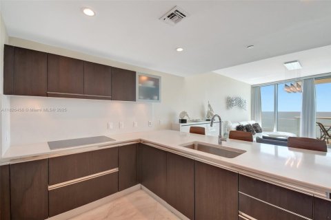 Copropriété à vendre à Sunny Isles Beach, Floride: 1 chambre, 80.08 m2 № 1939467 - photo 8