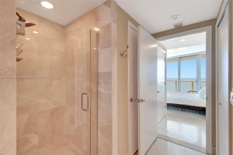 Copropriété à vendre à Sunny Isles Beach, Floride: 1 chambre, 80.08 m2 № 1939467 - photo 18