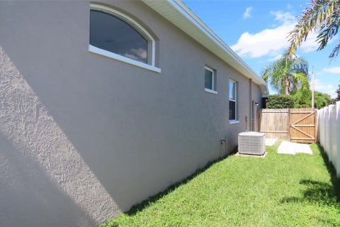 Villa ou maison à vendre à Oldsmar, Floride: 3 chambres, 178.37 m2 № 2419023 - photo 24