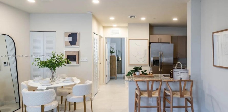 Appartement à Dania Beach, Floride 1 chambre № 1981644