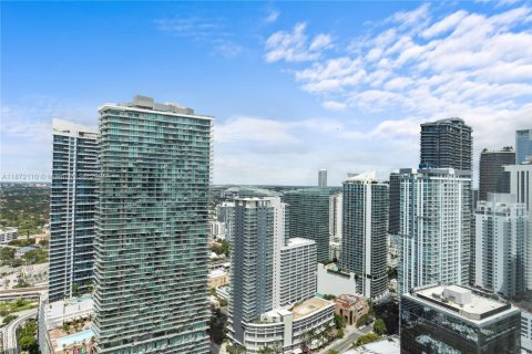 Condo in Miami, Florida, 3 bedrooms  № 1920335 - photo 17