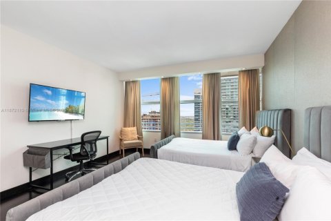 Condo in Miami, Florida, 3 bedrooms  № 1920335 - photo 10