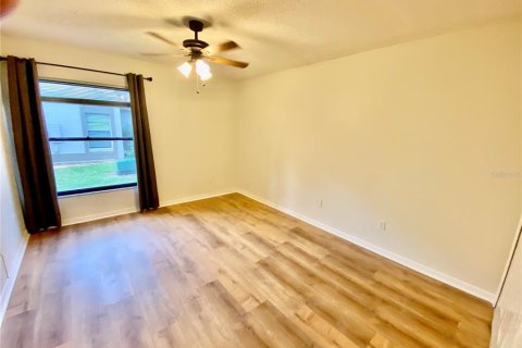 Townhouse in Fern Park, Florida 3 bedrooms, 159.88 sq.m. № 1719400 - photo 16
