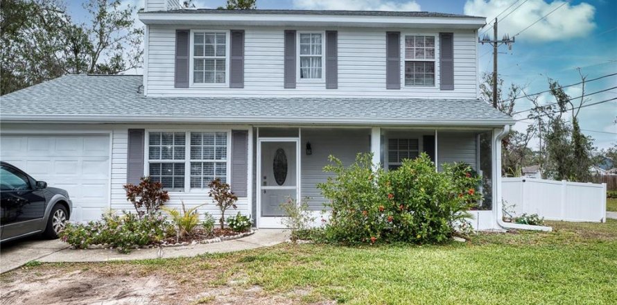 House in Sarasota, Florida 4 bedrooms, 143.81 sq.m. № 1566978
