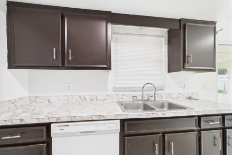 Купить виллу или дом в Киссимми, Флорида 3 комнаты, 105.91м2, № 1531431 - фото 14