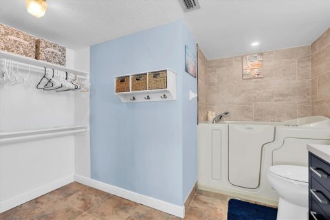 Copropriété à vendre à Saint Petersburg, Floride: 2 chambres, 82.68 m2 № 2406300 - photo 17