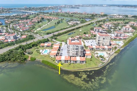 Copropriété à vendre à Saint Petersburg, Floride: 2 chambres, 82.68 m2 № 2406300 - photo 2