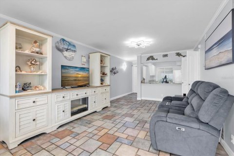 Copropriété à vendre à Saint Petersburg, Floride: 2 chambres, 82.68 m2 № 2406300 - photo 6