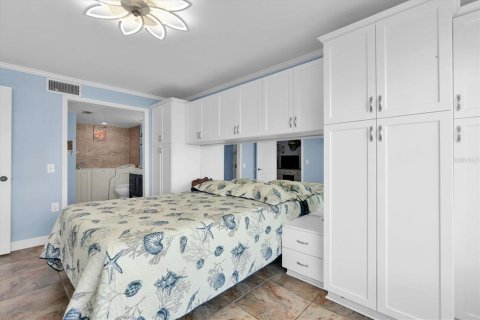 Copropriété à vendre à Saint Petersburg, Floride: 2 chambres, 82.68 m2 № 2406300 - photo 16