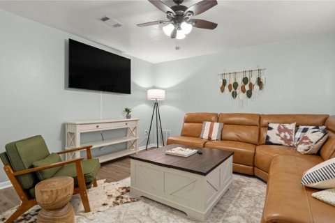 Casa en venta en Newberry, Florida, 3 dormitorios, 110.37 m2 № 1900390 - foto 2