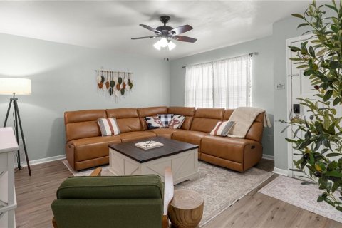 Casa en venta en Newberry, Florida, 3 dormitorios, 110.37 m2 № 1900390 - foto 3