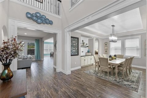 House in Winter Garden, Florida 5 bedrooms, 392.51 sq.m. № 2095250 - photo 6