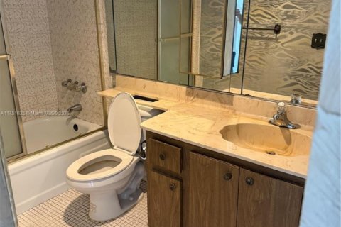 Condo in Aventura, Florida, 2 bedrooms  № 1861625 - photo 12