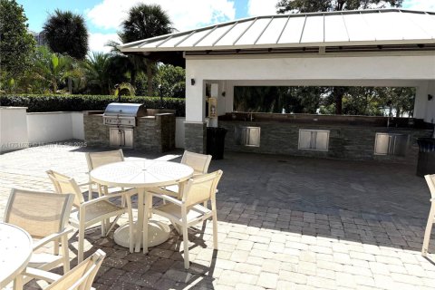Condo in Aventura, Florida, 2 bedrooms  № 1861625 - photo 13