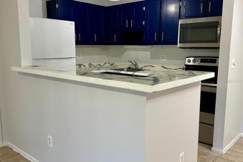 Condominio en alquiler en Orlando, Florida, 2 dormitorios, 78.6 m2 № 1583157 - foto 4