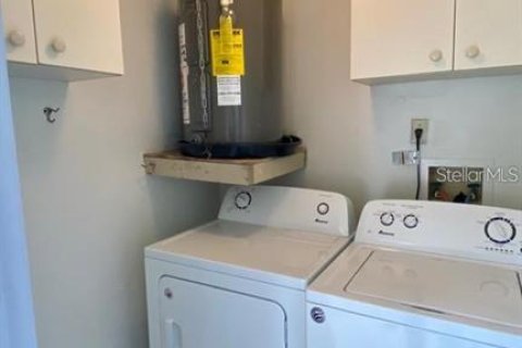Condominio en alquiler en Orlando, Florida, 2 dormitorios, 78.6 m2 № 1583157 - foto 19