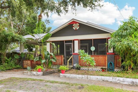 House in Tampa, Florida 2 bedrooms, 93.46 sq.m. № 1907577 - photo 5