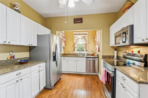 House in Tampa, Florida 2 bedrooms, 93.46 sq.m. № 1907577 - photo 21
