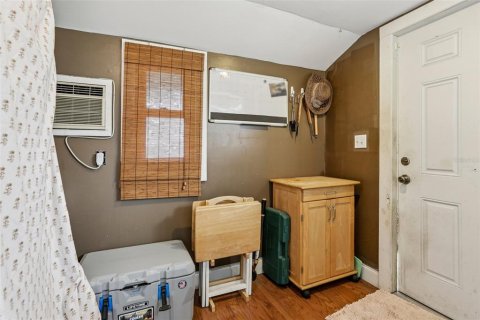 House in Tampa, Florida 2 bedrooms, 93.46 sq.m. № 1907577 - photo 26