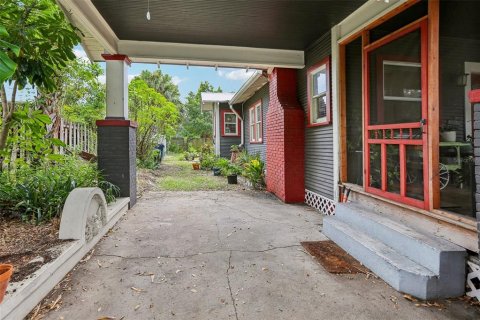 House in Tampa, Florida 2 bedrooms, 93.46 sq.m. № 1907577 - photo 7