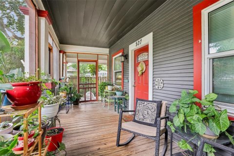 House in Tampa, Florida 2 bedrooms, 93.46 sq.m. № 1907577 - photo 9