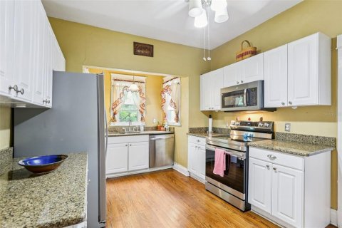 House in Tampa, Florida 2 bedrooms, 93.46 sq.m. № 1907577 - photo 20
