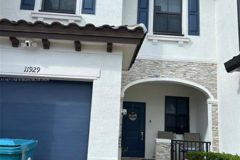 Townhouse in Homestead, Florida 3 bedrooms, 123.65 sq.m. № 1937752 - photo 2