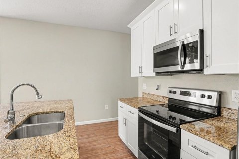 Casa en venta en Kissimmee, Florida, 4 dormitorios, 154.68 m2 № 2383305 - foto 6