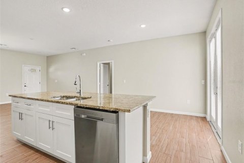 Casa en venta en Kissimmee, Florida, 4 dormitorios, 154.68 m2 № 2383305 - foto 7