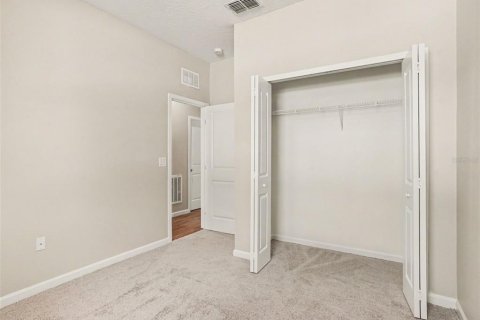 Casa en venta en Kissimmee, Florida, 4 dormitorios, 154.68 m2 № 2383305 - foto 4