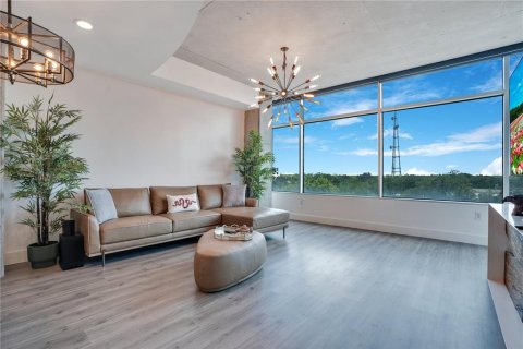Condo in Orlando, Florida, 2 bedrooms  № 2211597 - photo 15
