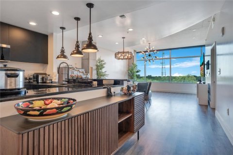 Condo in Orlando, Florida, 2 bedrooms  № 2211597 - photo 11