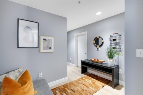 Condo in Orlando, Florida, 2 bedrooms  № 2211597 - photo 18