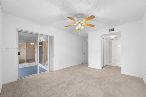 Купить кондоминиум в Дейви, Флорида 2 спальни, 104.42м2, № 1976503 - фото 13