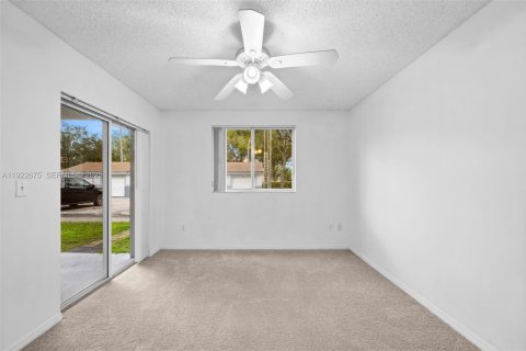 Купить кондоминиум в Дейви, Флорида 2 спальни, 104.42м2, № 1976503 - фото 15