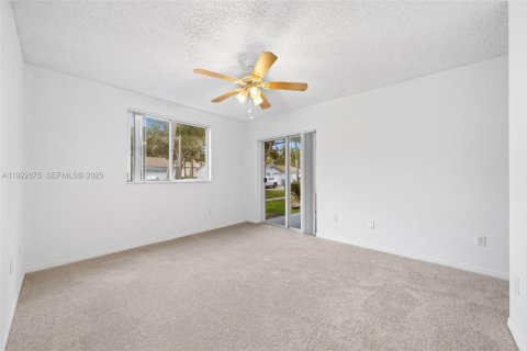 Купить кондоминиум в Дейви, Флорида 2 спальни, 104.42м2, № 1976503 - фото 12