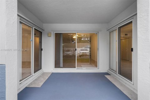 Купить кондоминиум в Дейви, Флорида 2 спальни, 104.42м2, № 1976503 - фото 22