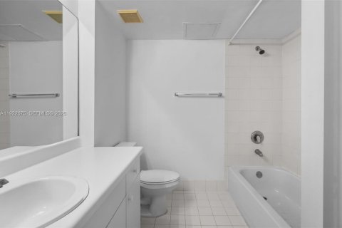 Купить кондоминиум в Дейви, Флорида 2 спальни, 104.42м2, № 1976503 - фото 19