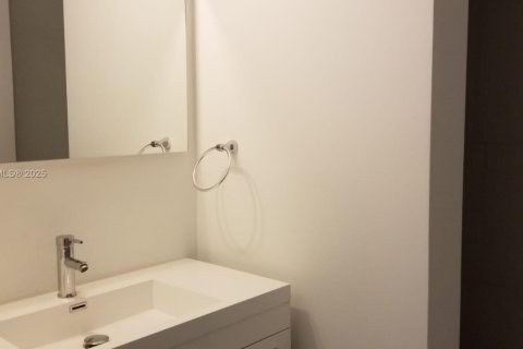 Condominio en alquiler en Miami Beach, Florida, 1 dormitorio, 38.28 m2 № 1938680 - foto 9
