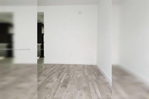Condominio en alquiler en Miami Beach, Florida, 1 dormitorio, 38.28 m2 № 1938680 - foto 6