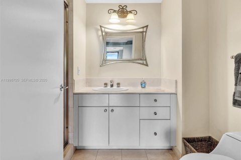 Condo in Aventura, Florida, 2 bedrooms  № 2059002 - photo 18