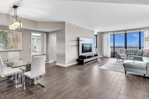 Condo in Aventura, Florida, 2 bedrooms  № 2059002 - photo 2