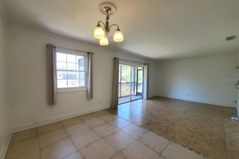 Condominio en alquiler en Tampa, Florida, 1 dormitorio, 59.83 m2 № 2117628 - foto 10