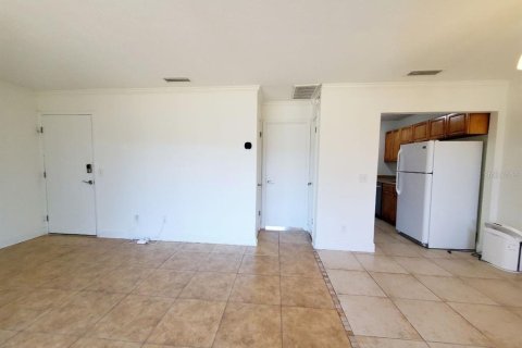 Condominio en alquiler en Tampa, Florida, 1 dormitorio, 59.83 m2 № 2117628 - foto 6
