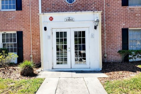 Condominio en Tampa, Florida, 1 dormitorio  № 2117628