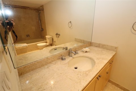 Condominio en venta en Miami, Florida, 2 dormitorios, 181.16 m2 № 2028738 - foto 23