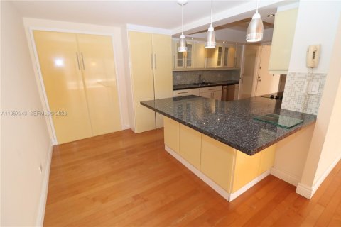 Condominio en venta en Miami, Florida, 2 dormitorios, 181.16 m2 № 2028738 - foto 8