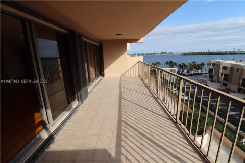Condominio en venta en Miami, Florida, 2 dormitorios, 181.16 m2 № 2028738 - foto 24