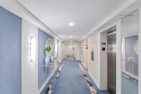 Купить кондоминиум в Лодердейл-бай-те-Си, Флорида 3 комнаты, 116.13м2, № 2382741 - фото 20